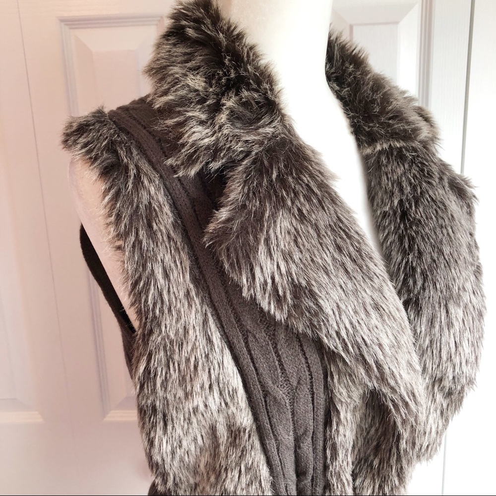 XOXO Juniors Cozy Brown Faux Fur Sleeveless Knit Sweater Vest w/ Belt XL - Picture 6 of 14